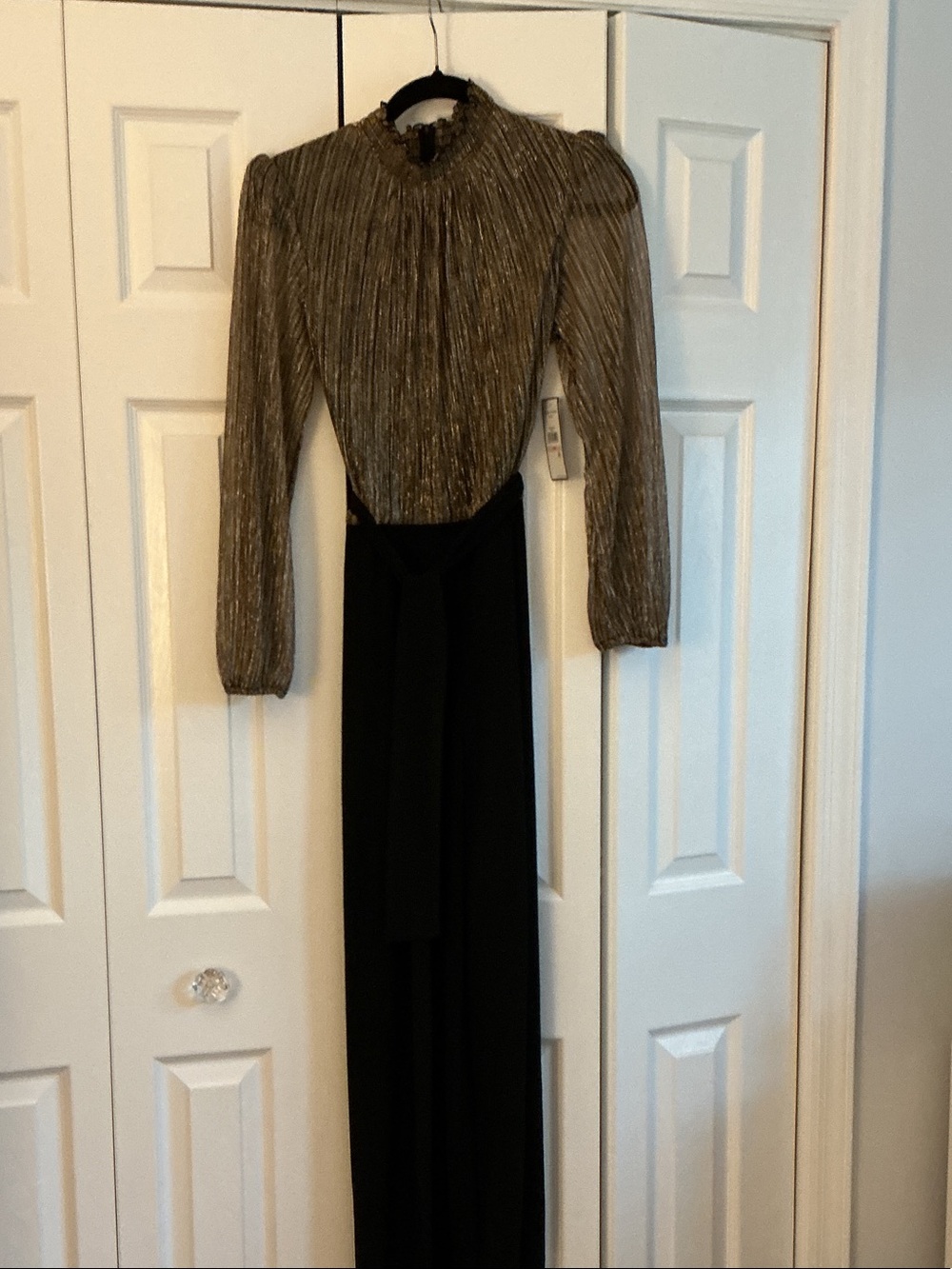 Jessica Howard Metallic Gold Pleated Top with Black Maxi Skirt
